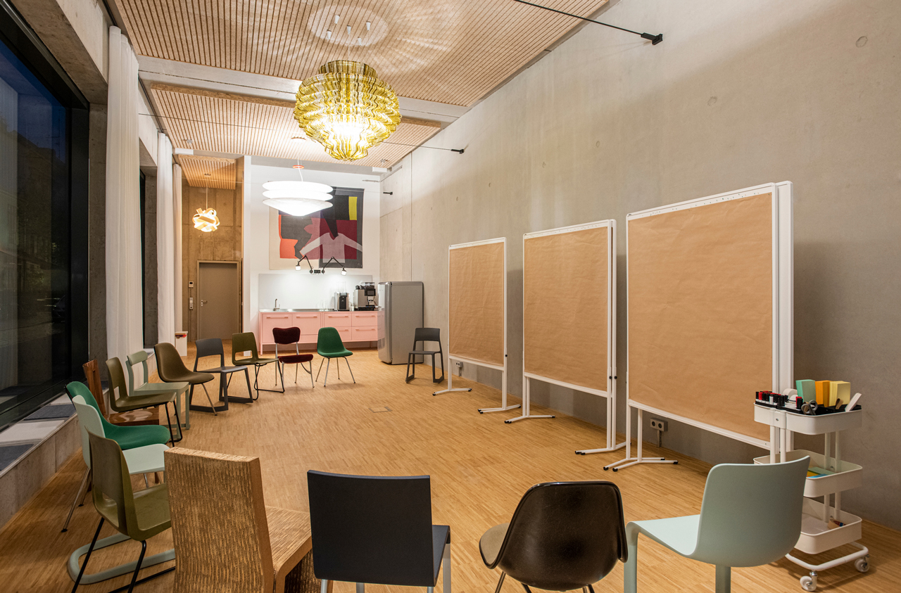 Salon / Workshopraum des Casino Futur